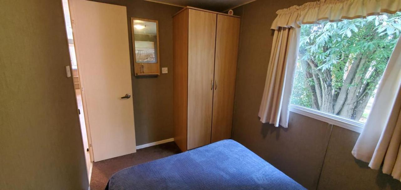 Cosy Caravan In Rhyl North Wales Εξωτερικό φωτογραφία
